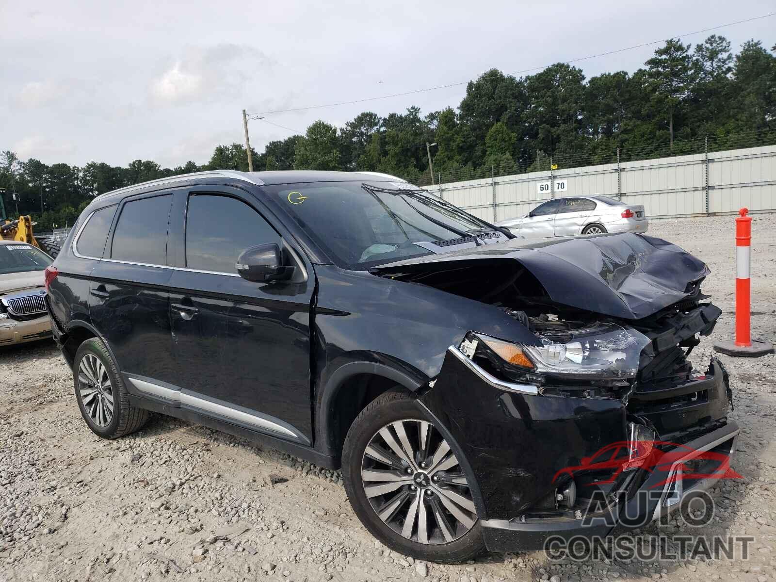 MITSUBISHI OUTLANDER 2019 - JA4AD3A38KZ020380