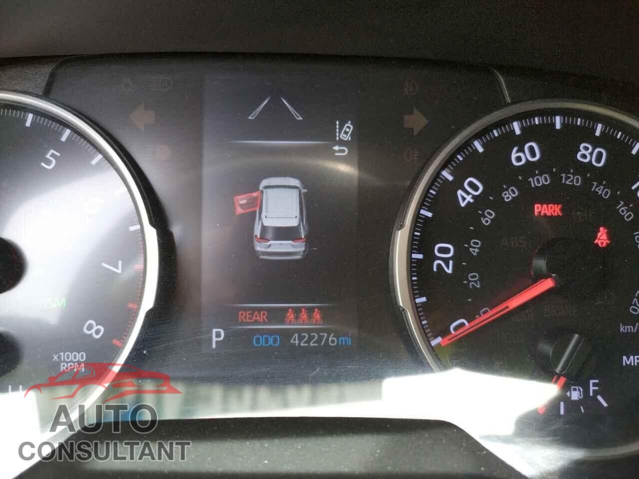 TOYOTA RAV4 2019 - JTMP1RFV2KD037033