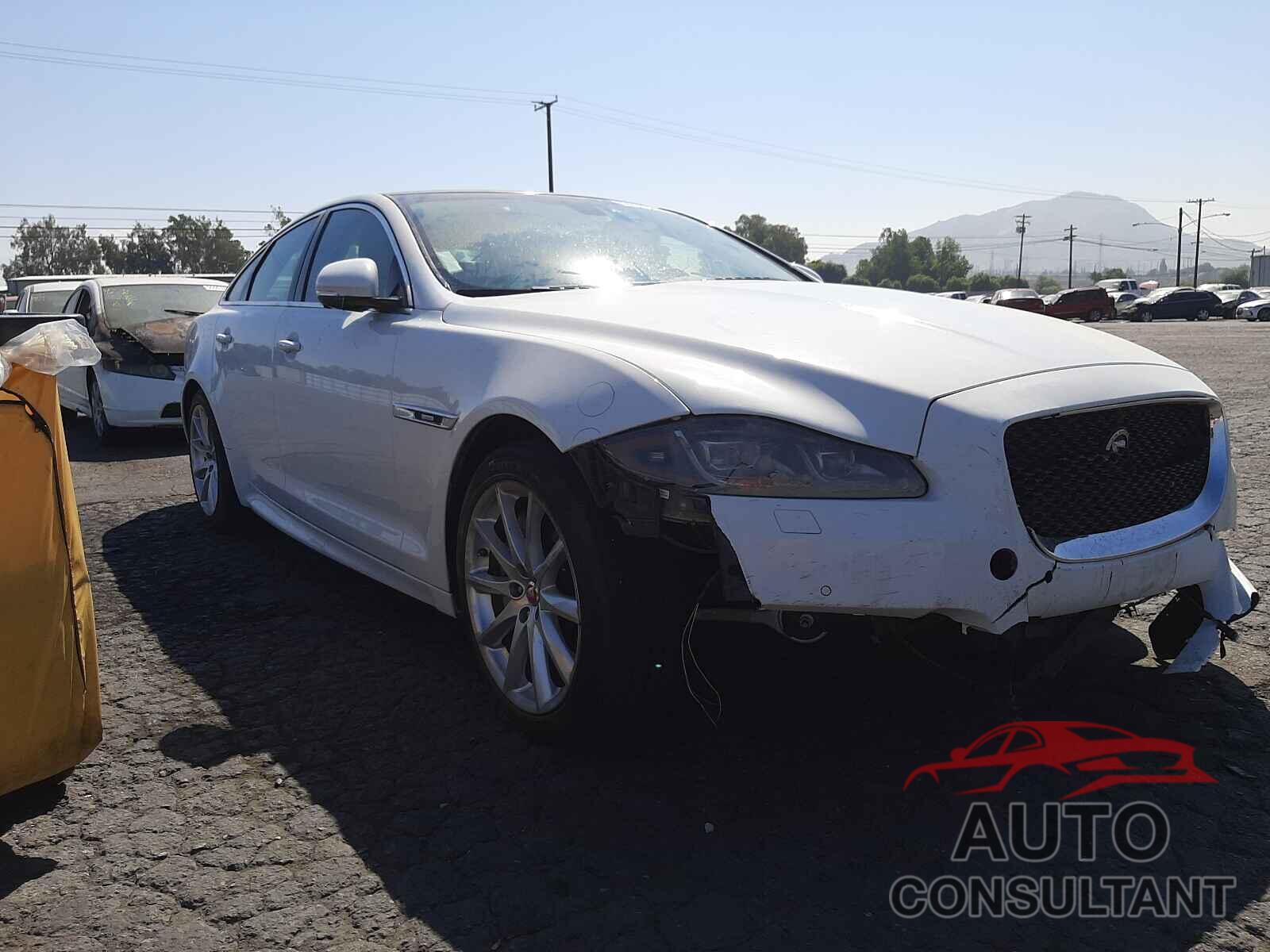 JAGUAR XJ 2016 - SAJWA1C70G8W02612