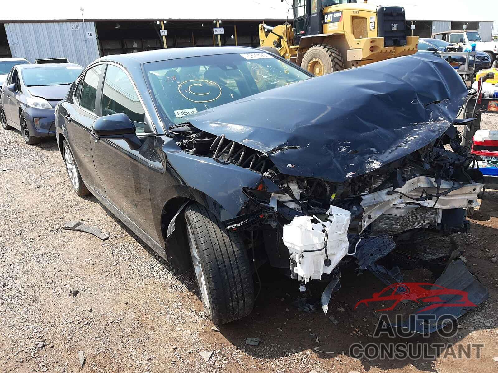TOYOTA CAMRY 2019 - 4T1B11HK0KU741175