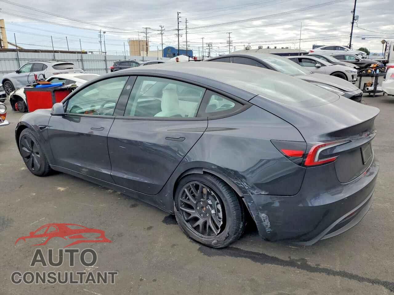 TESLA MODEL 3 2025 - 5YJ3E1EA0SF916932