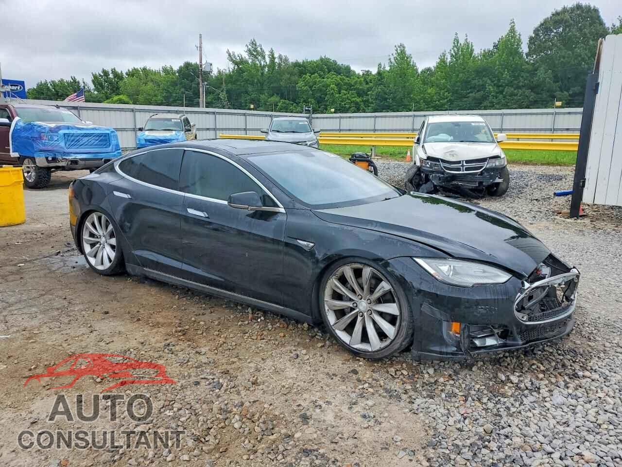 TESLA MODEL S 2013 - 5YJSA1CN6DFP15634