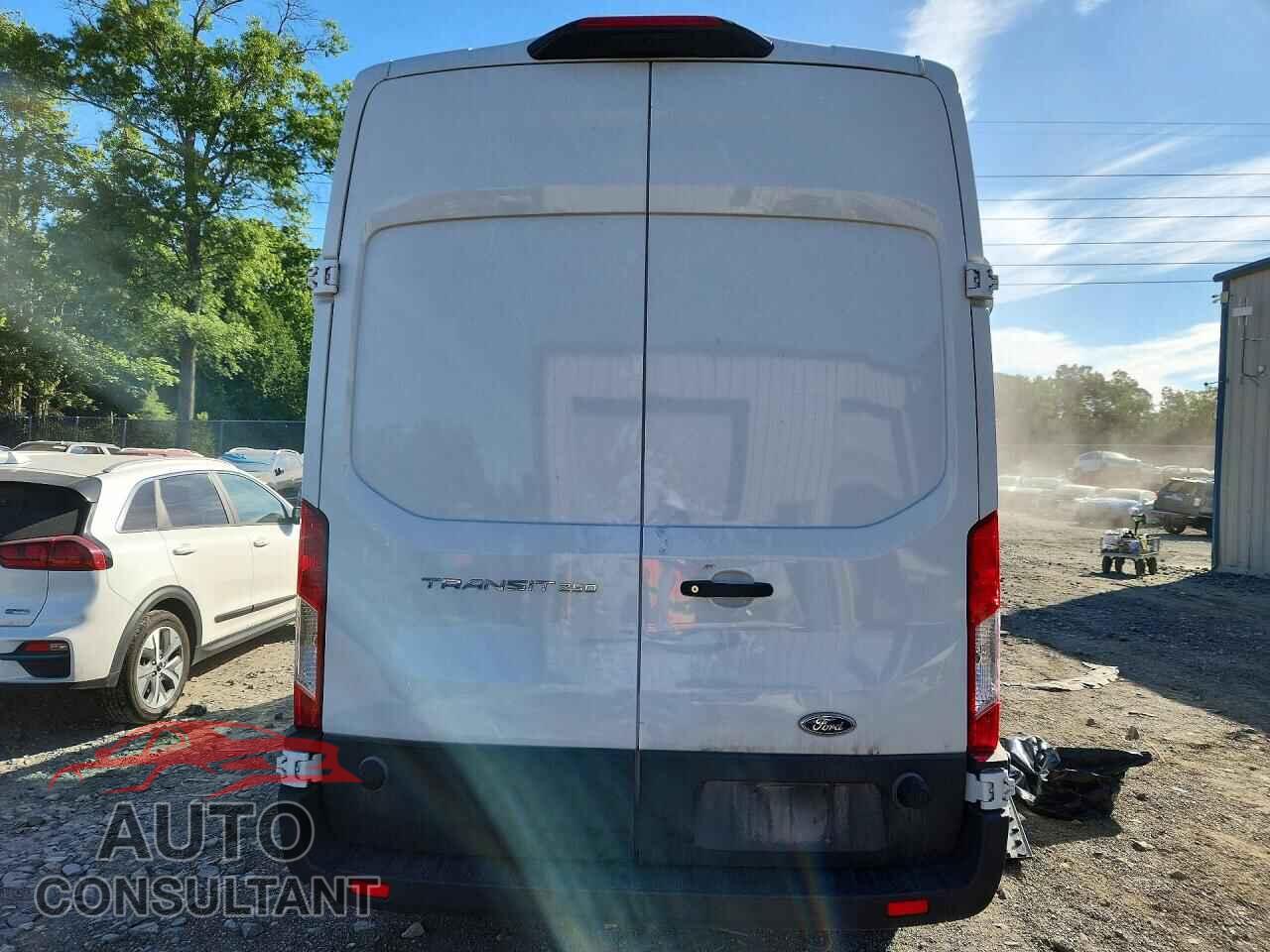 FORD TRANSIT 2025 - 1FTBR1X85SKB09657