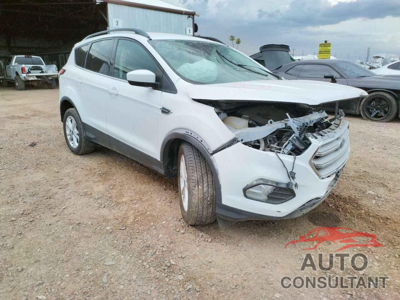FORD ESCAPE 2017 - 1FMCU9GD5HUC96423