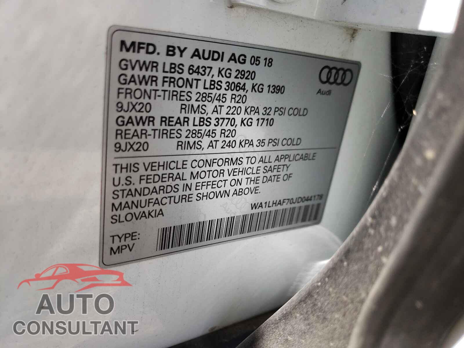 AUDI Q7 2018 - WA1LHAF70JD044178