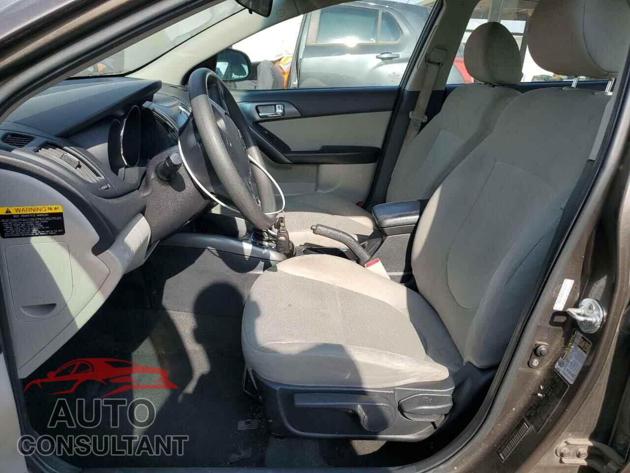 KIA FORTE 2013 - KNAFU4A25D5705520