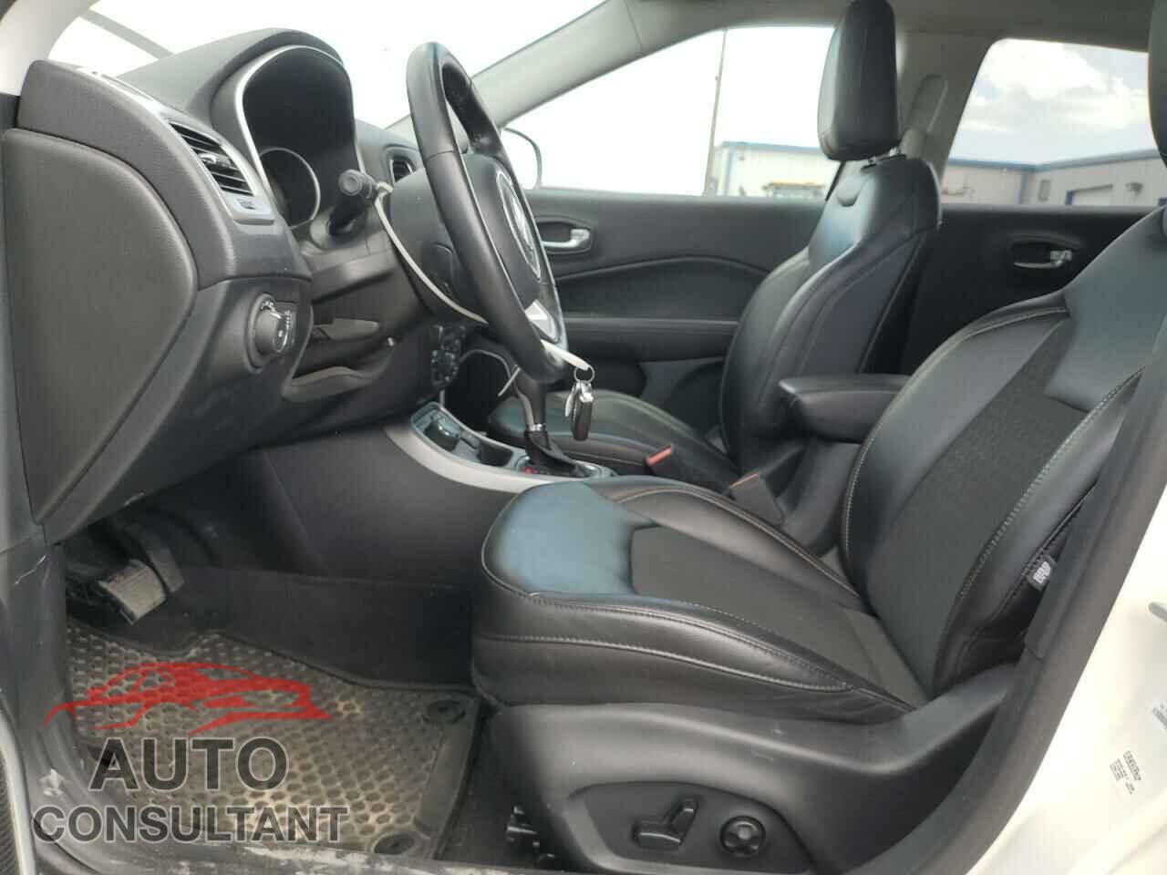 JEEP COMPASS 2019 - 3C4NJDBB3KT595473