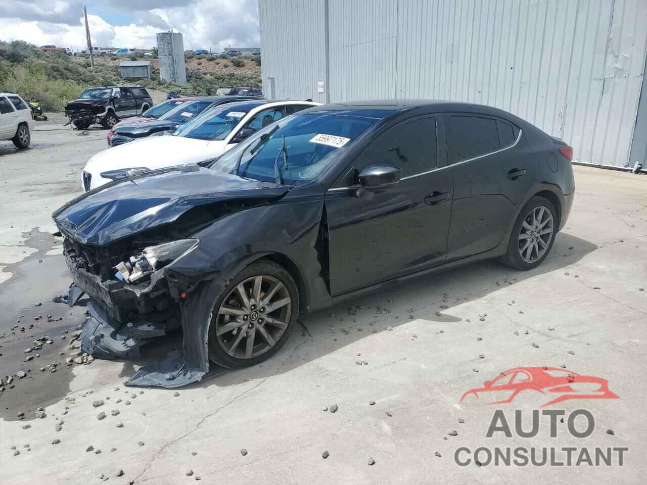 MAZDA 3 2018 - 3MZBN1V39JM273274