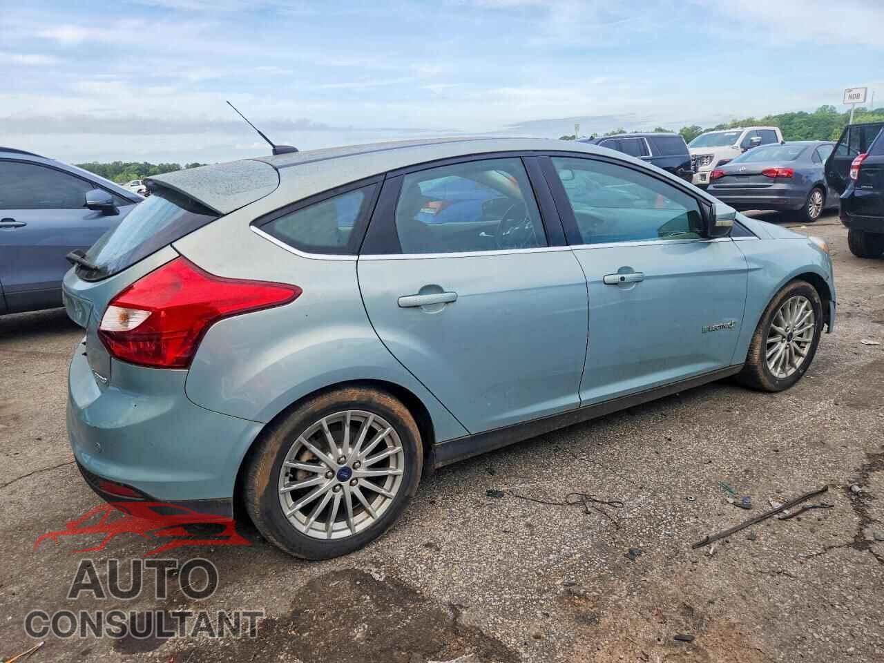 FORD FOCUS 2014 - 1FADP3R45EL259986