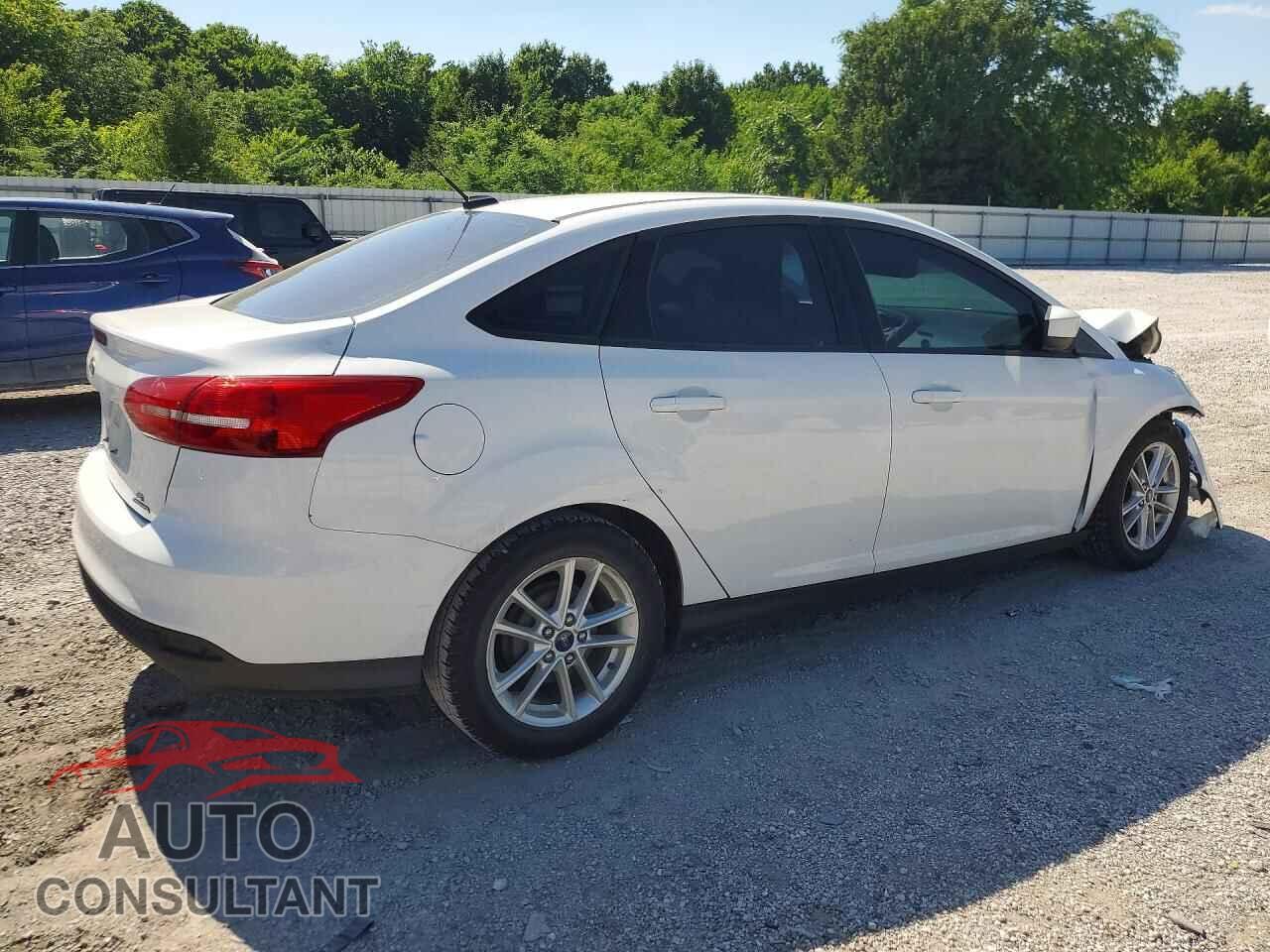 FORD FOCUS 2016 - 1FADP3F26GL365594