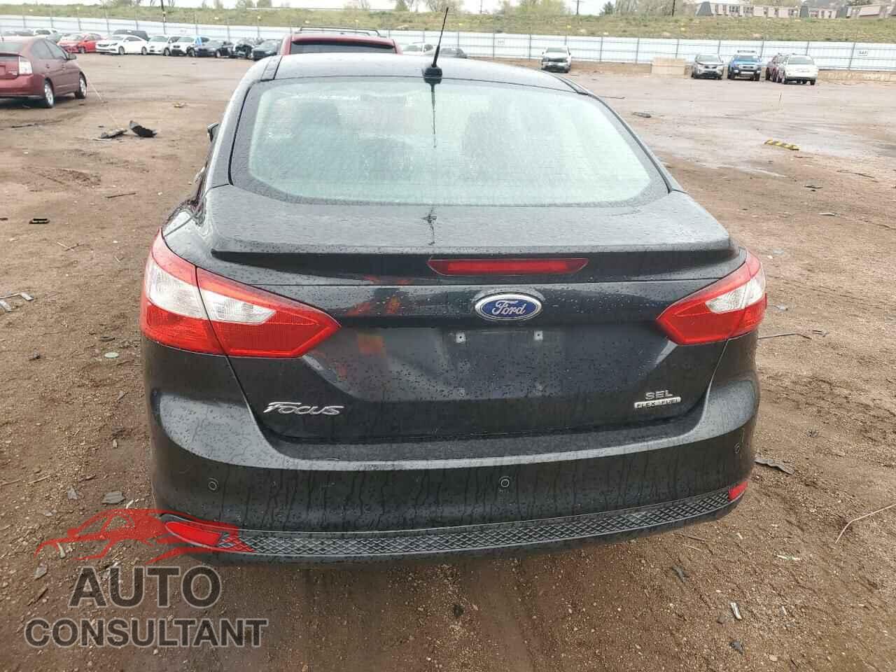 FORD FOCUS 2012 - 1FAHP3H23CL367585