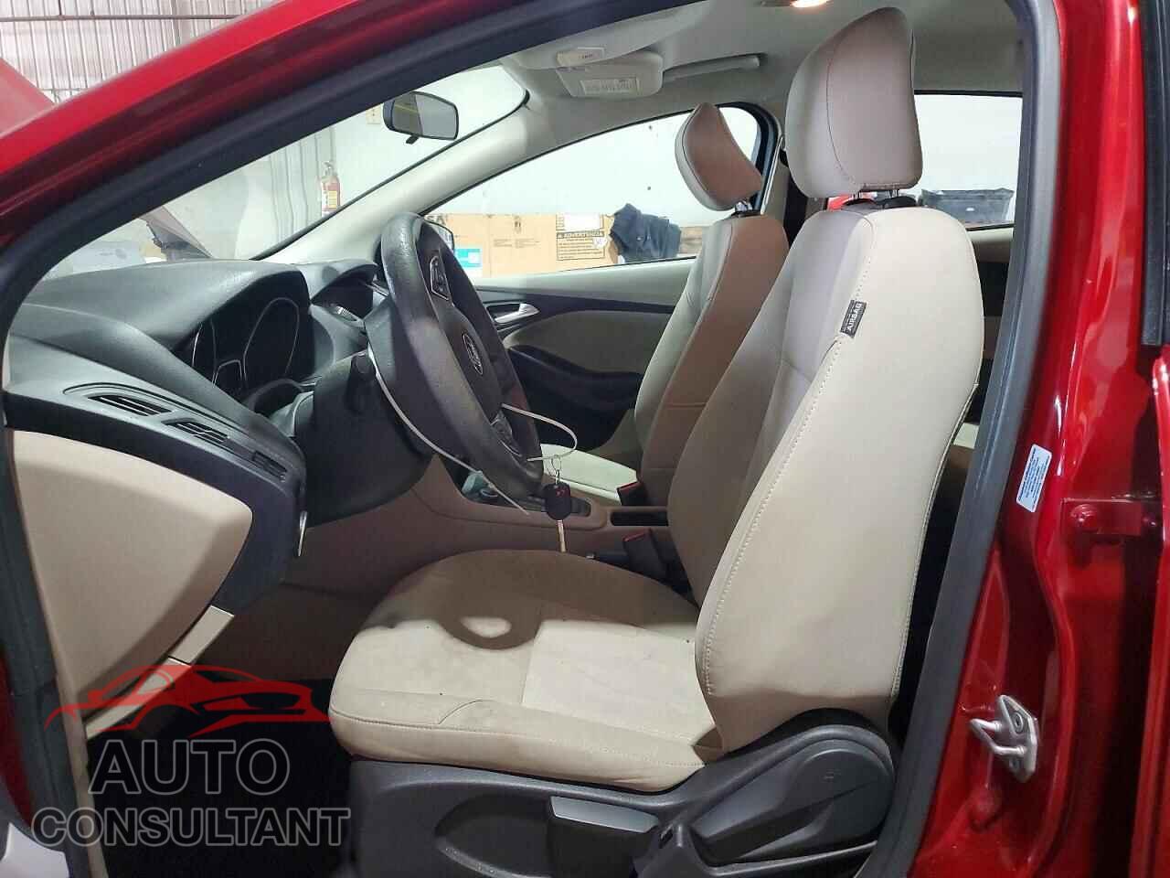 FORD FOCUS 2017 - 1FADP3F27HL281141