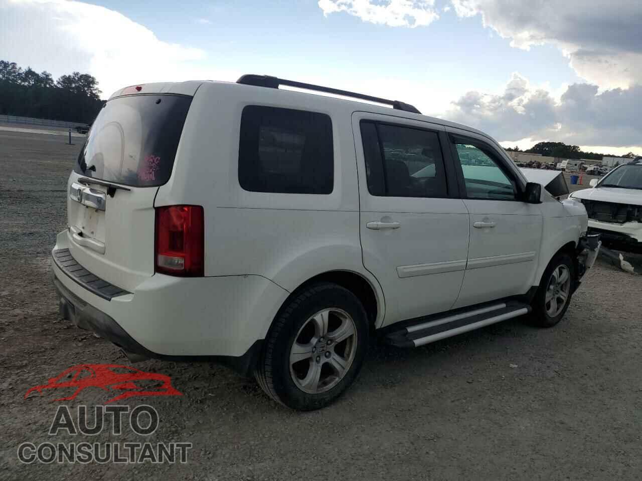 HONDA PILOT 2013 - 5FNYF3H75DB025729