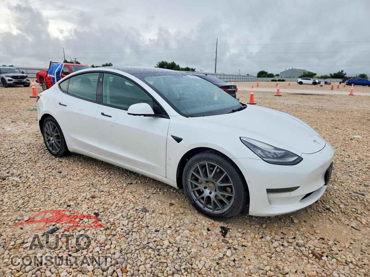 TESLA MODEL 3 2021 - 5YJ3E1EA5MF854821