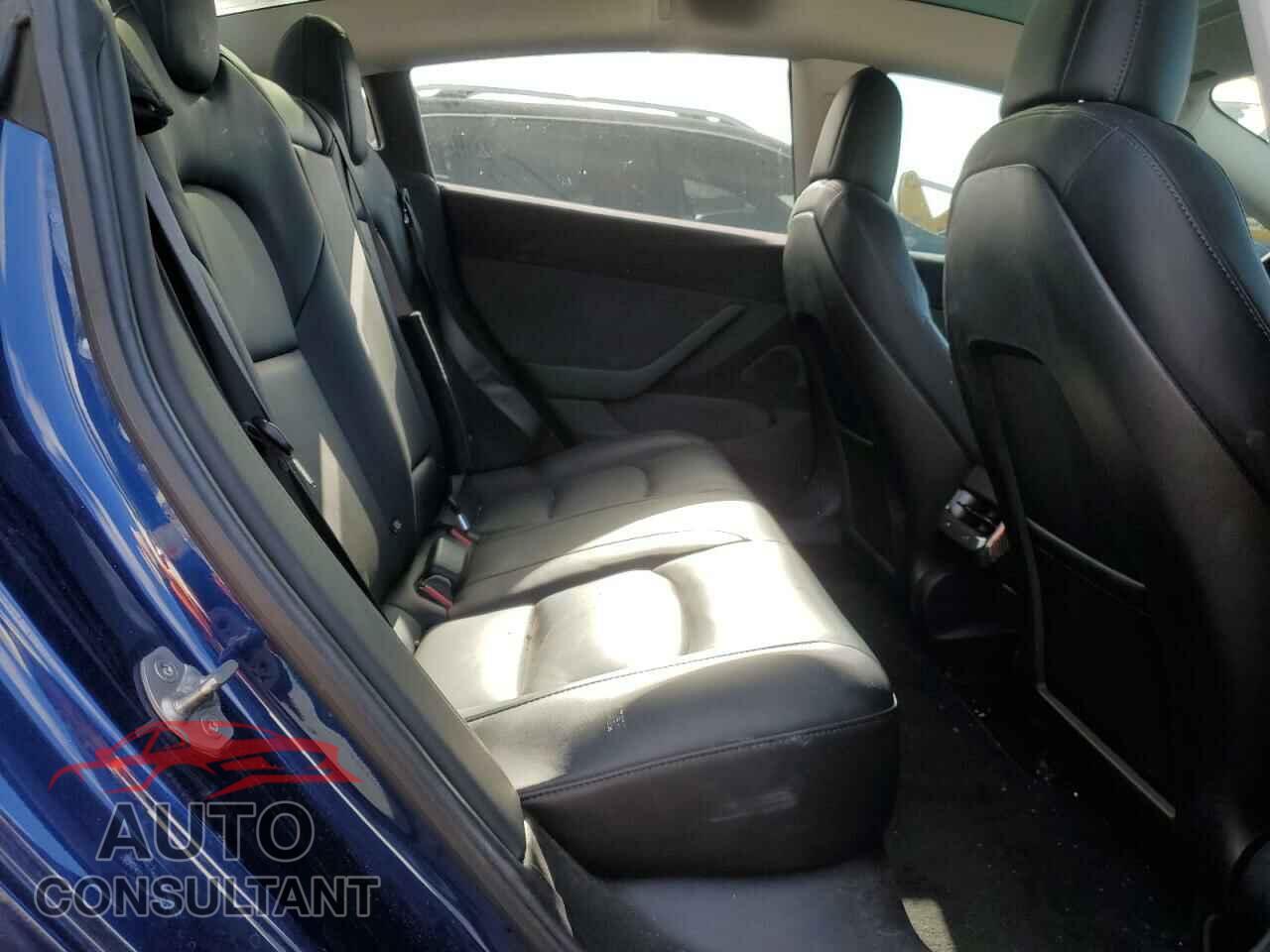 TESLA MODEL 3 2018 - 5YJ3E1EA2JF033879