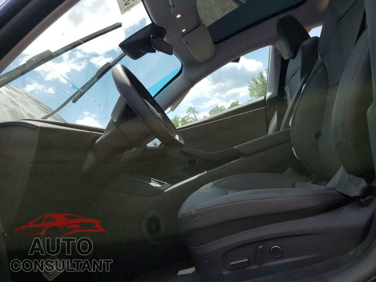 TESLA MODEL 3 2024 - 5YJ3E1EA0RF728468