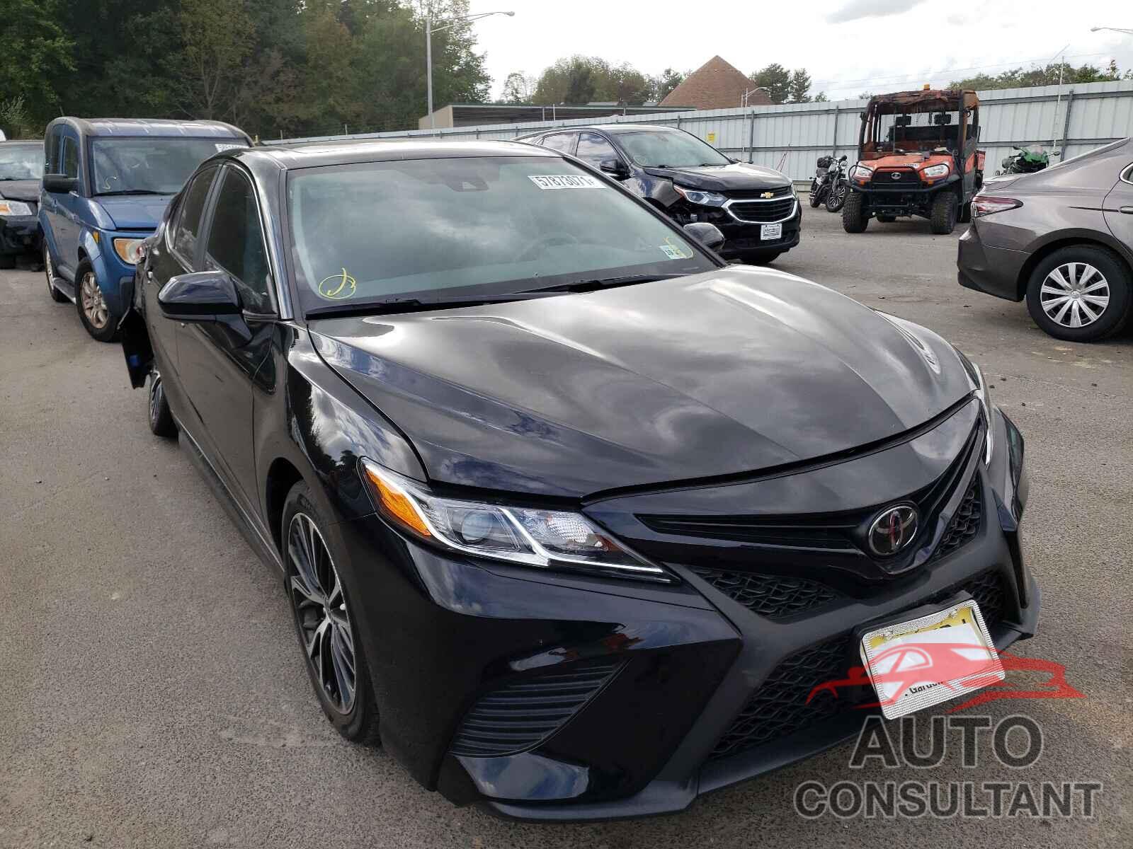 TOYOTA CAMRY 2020 - 4T1G11AK6LU504188
