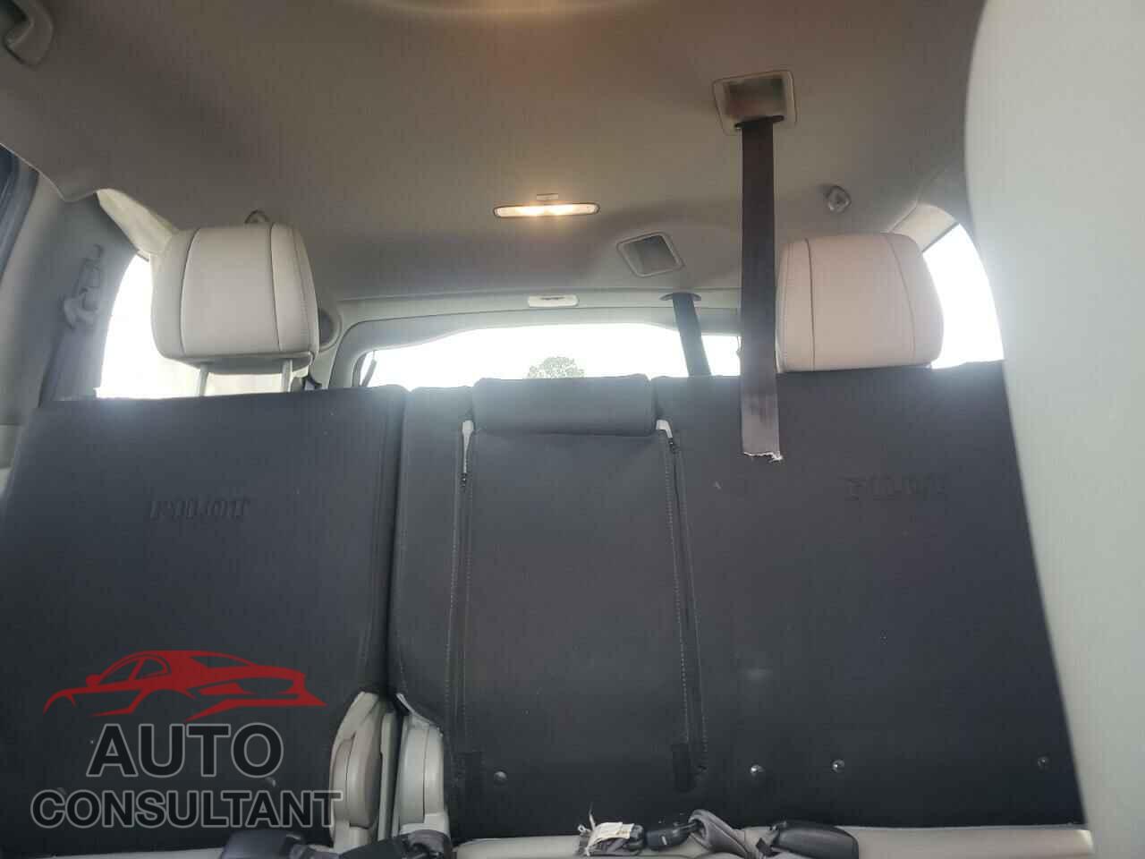 HONDA PILOT 2015 - 5FNYF3H92FB034022