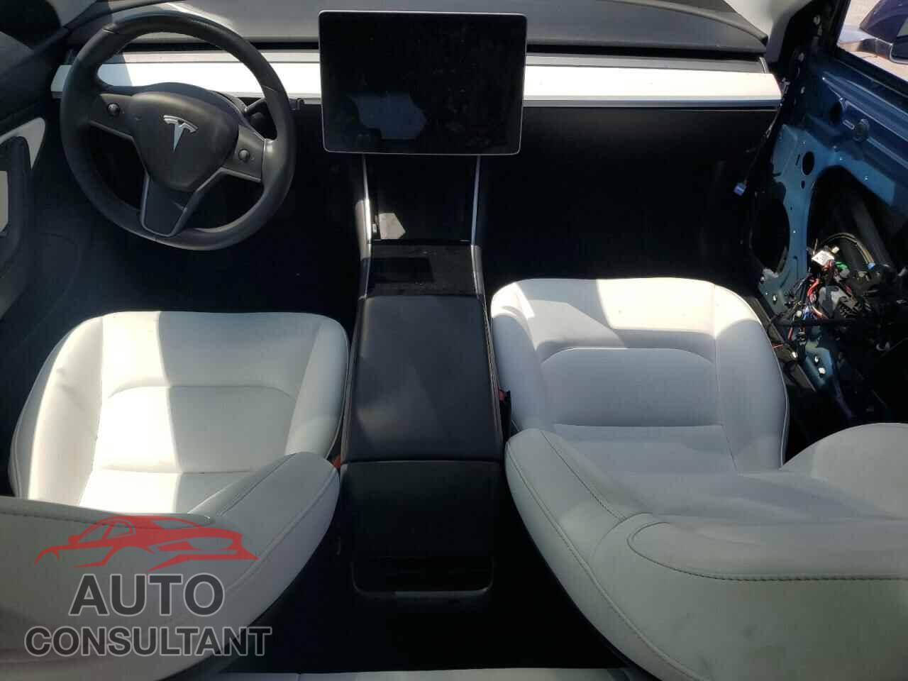 TESLA MODEL 3 2019 - 5YJ3E1EB0KF421767