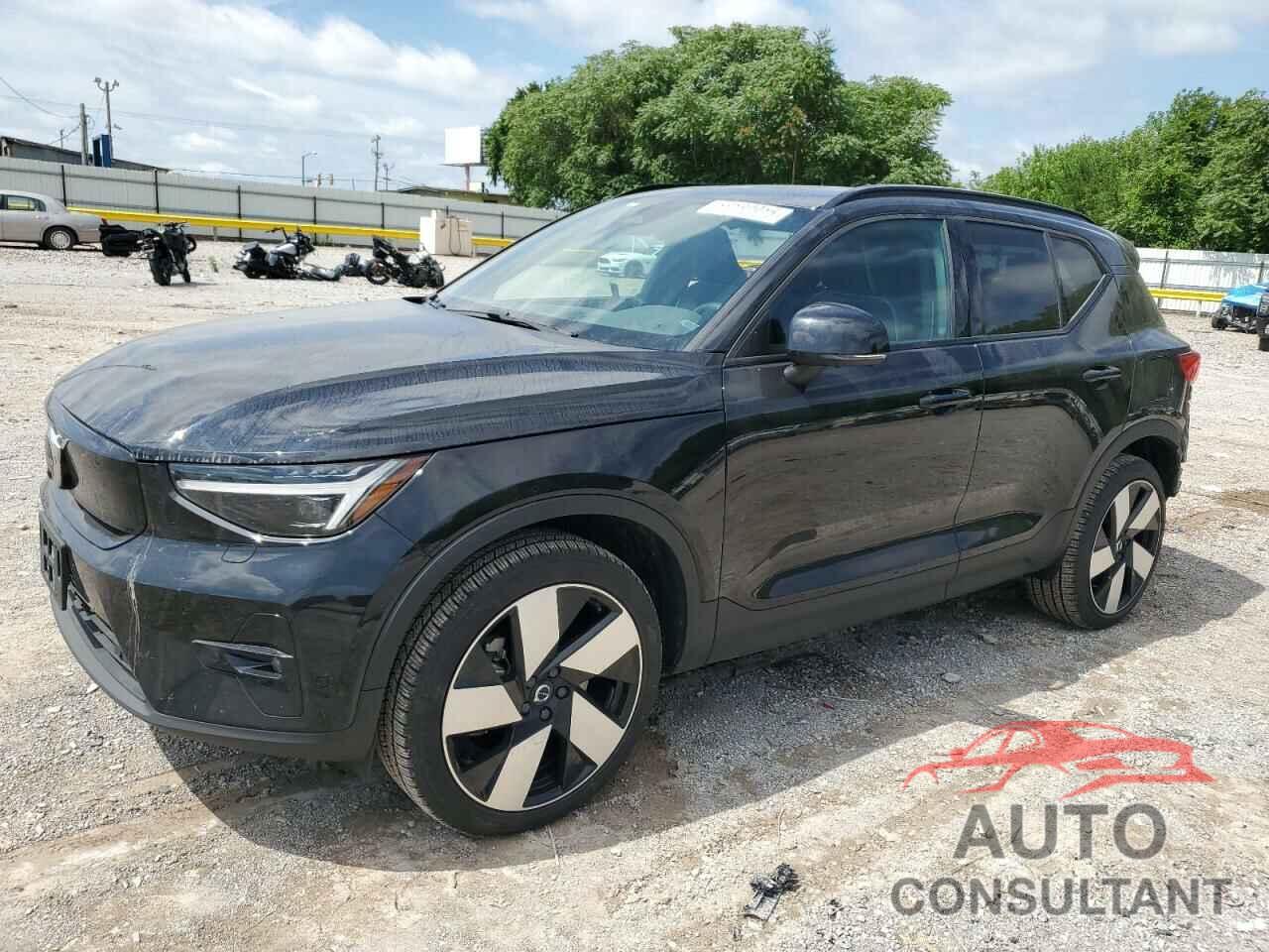 VOLVO XC40 2023 - YV4ED3UM2P2109080