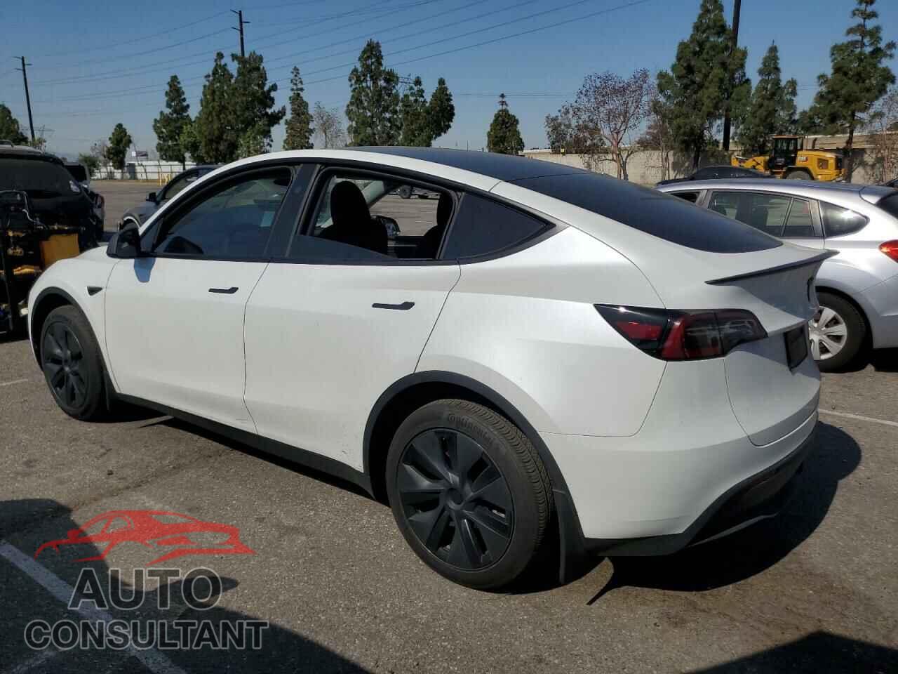 TESLA MODEL Y 2024 - 7SAYGDED6RF109727