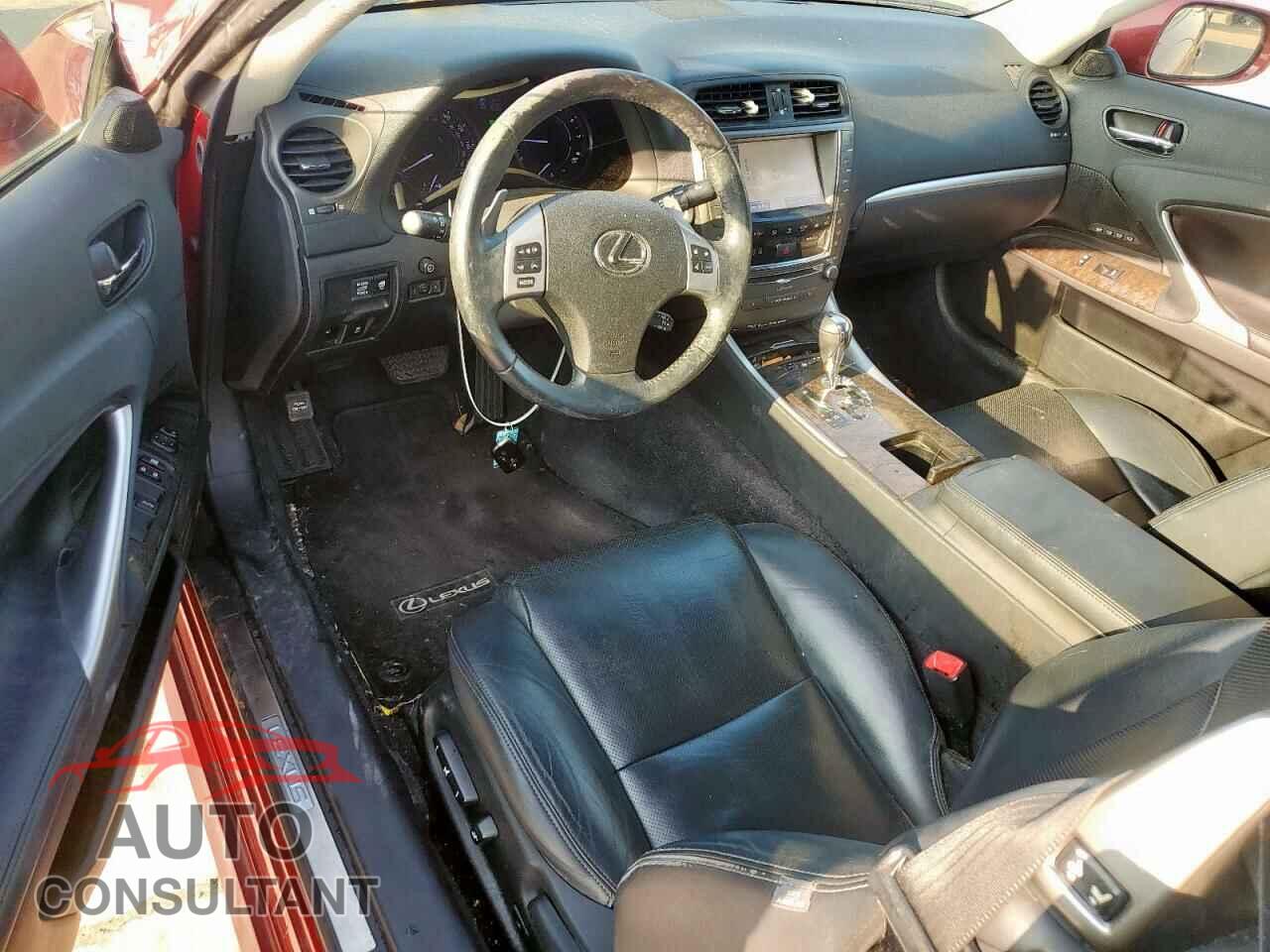 LEXUS IS 2015 - JTHFF2C24F2532090