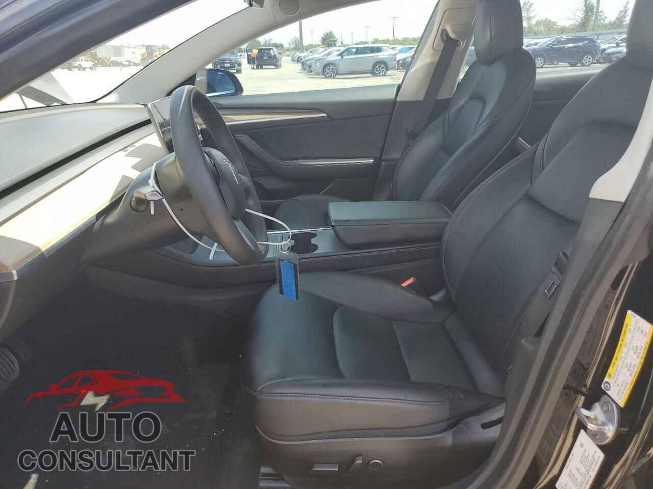 TESLA MODEL 3 2021 - 5YJ3E1EA1MF061256