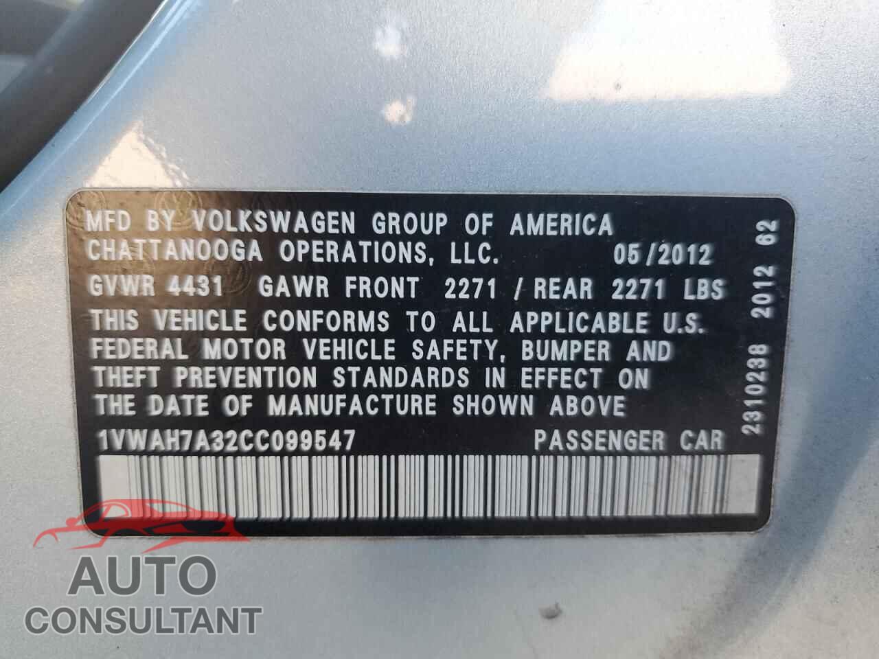 VOLKSWAGEN PASSAT 2012 - 1VWAH7A32CC099547