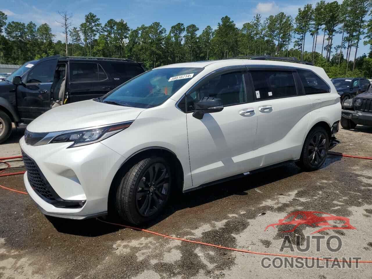 TOYOTA SIENNA 2023 - 5TDCRKECXPS155096