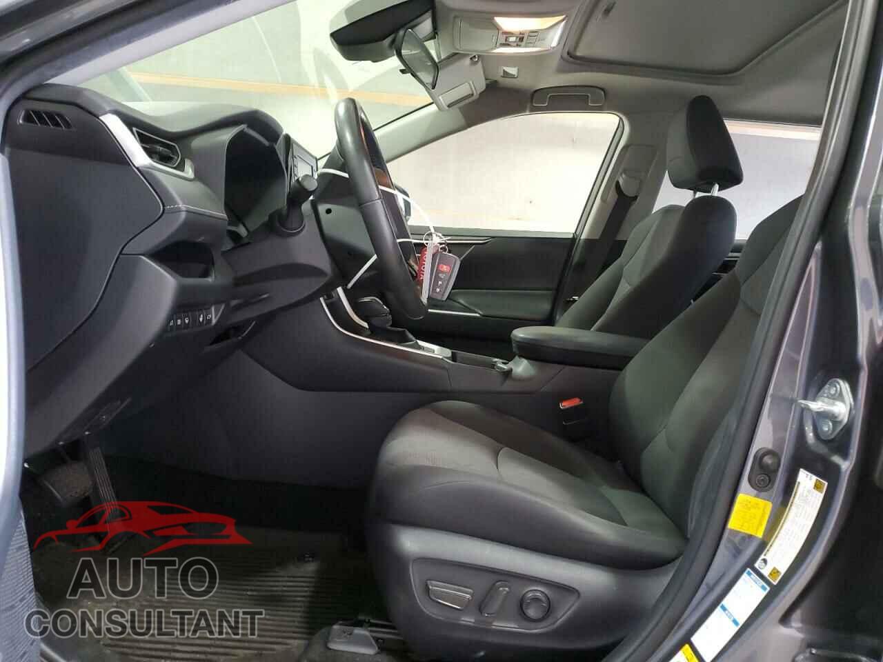 TOYOTA RAV4 2019 - JTMP1RFV6KD507368