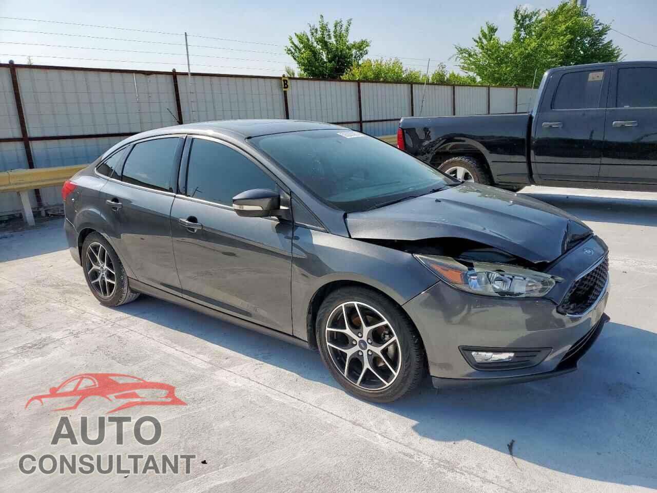 FORD FOCUS 2017 - 1FADP3H26HL307547