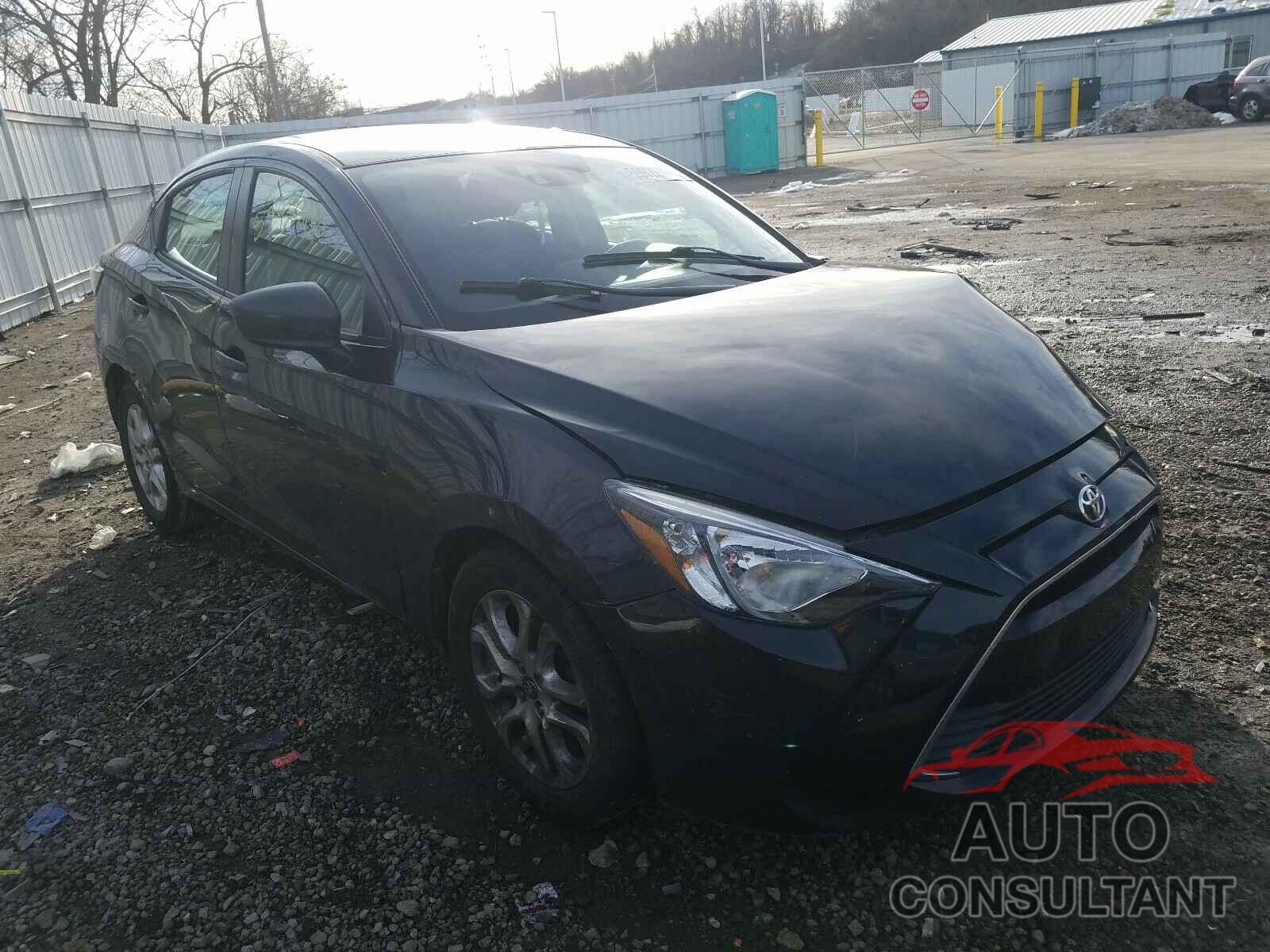 TOYOTA YARIS 2018 - 3MYDLBYV9JY333083