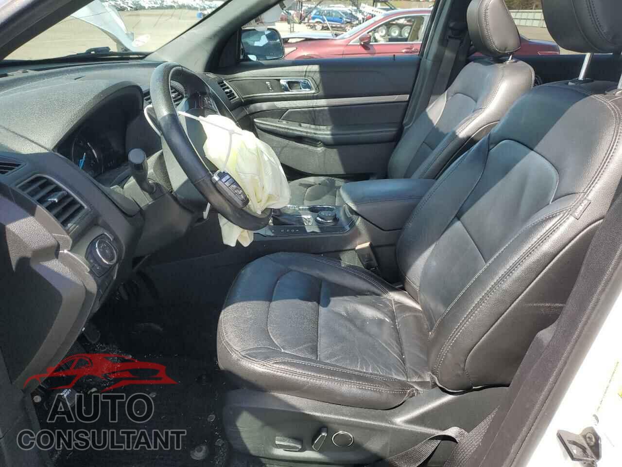 FORD EXPLORER 2018 - 1FM5K8D81JGB25107