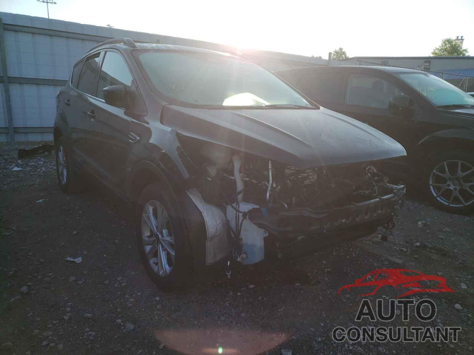 FORD ESCAPE 2018 - 1FMCU0GD7JUB75264