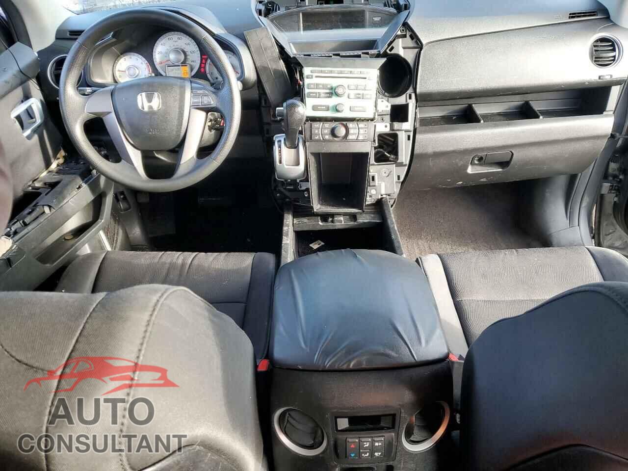 HONDA PILOT 2010 - 5FNYF3H27AB010925