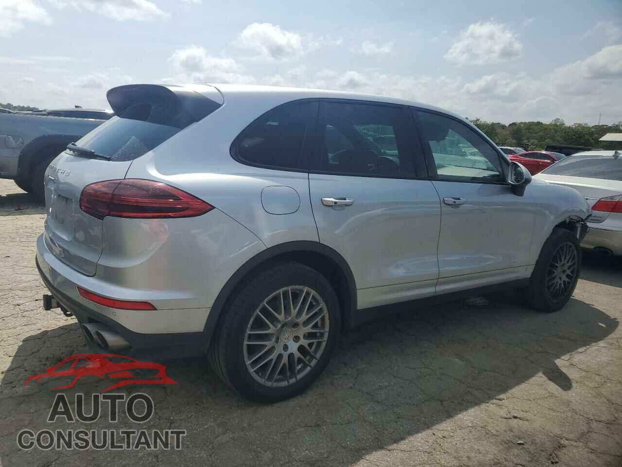 PORSCHE CAYENNE 2017 - WP1AB2A28HLA51118