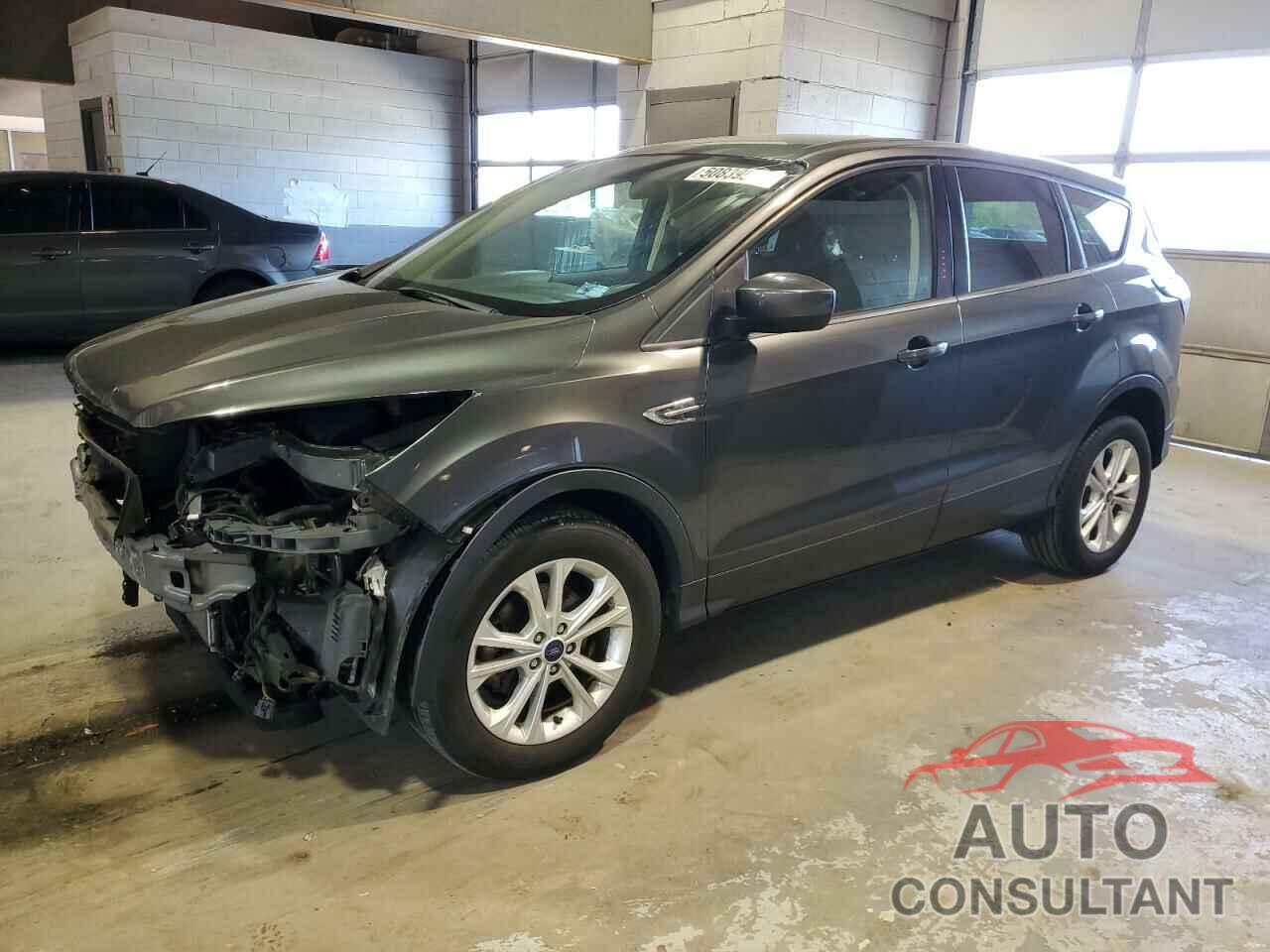 FORD ESCAPE 2017 - 1FMCU0GD8HUD25246