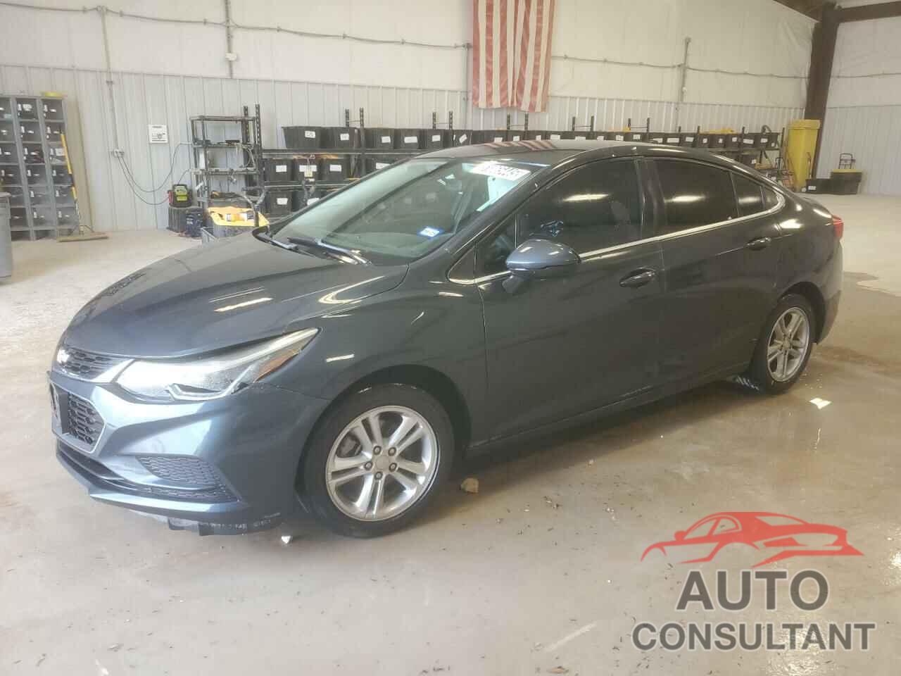 CHEVROLET CRUZE 2018 - 1G1BE5SM4J7103060