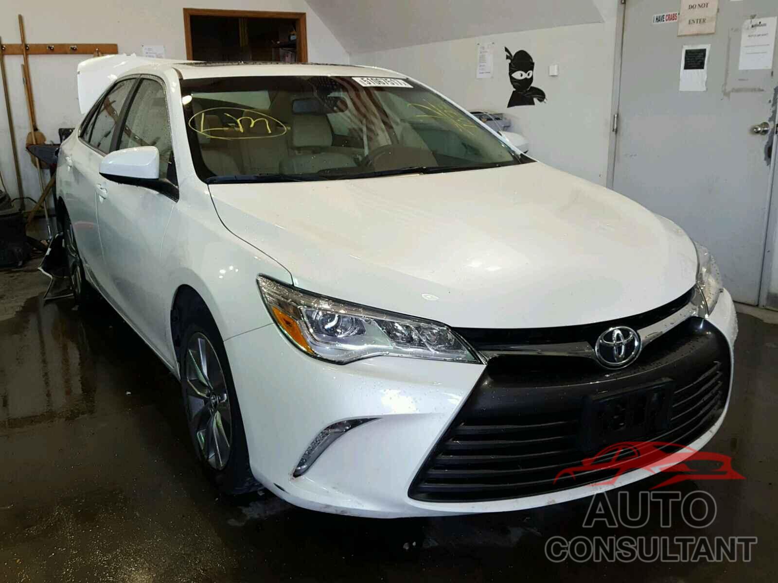 TOYOTA CAMRY 2015 - 4T1BK1FK2FU561072