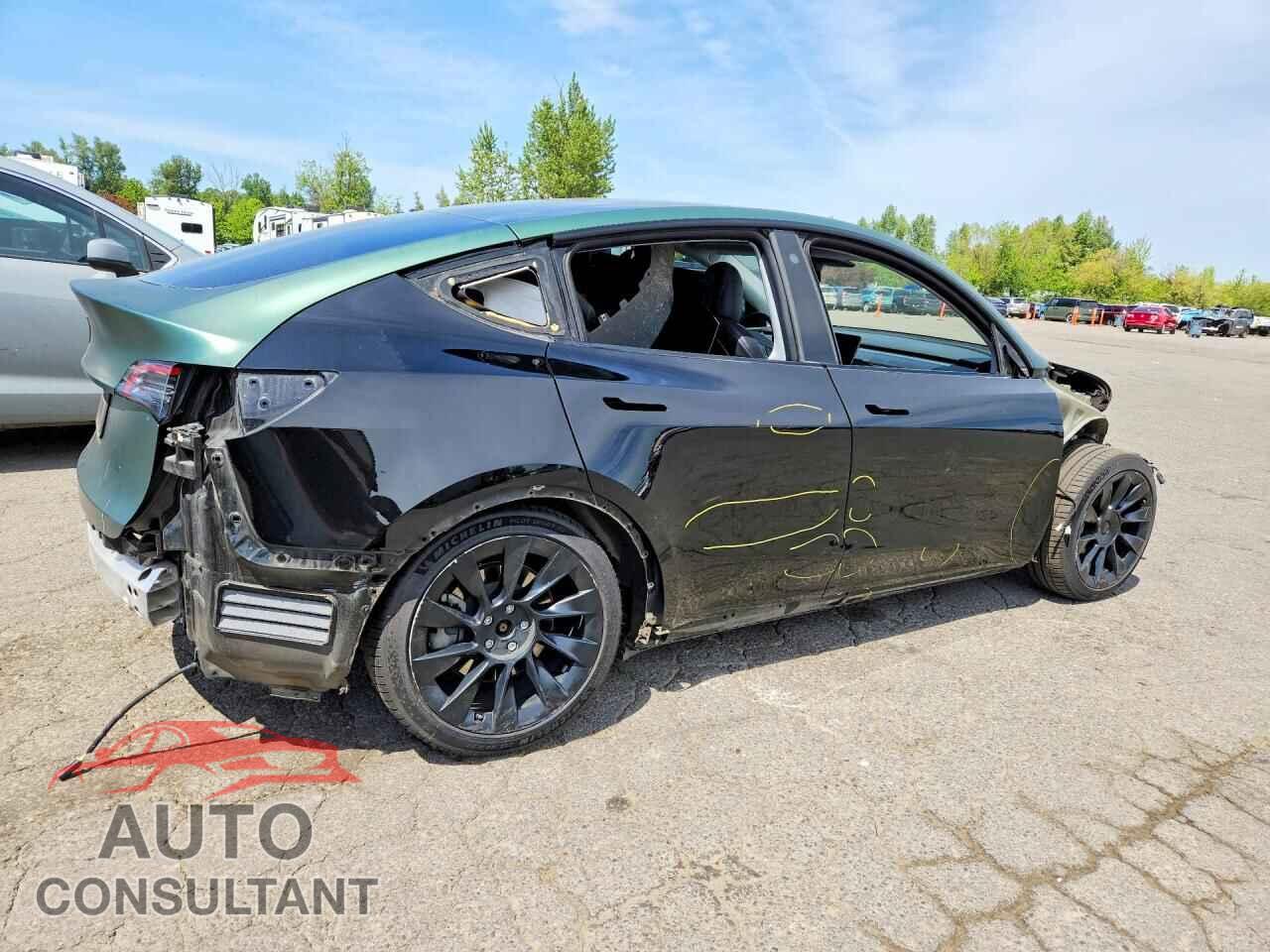TESLA MODEL Y 2021 - 5YJYGDEEXMF148450