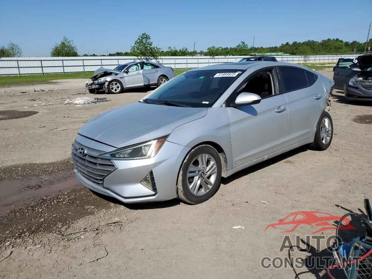 HYUNDAI ELANTRA 2019 - 5NPD84LF2KH403842