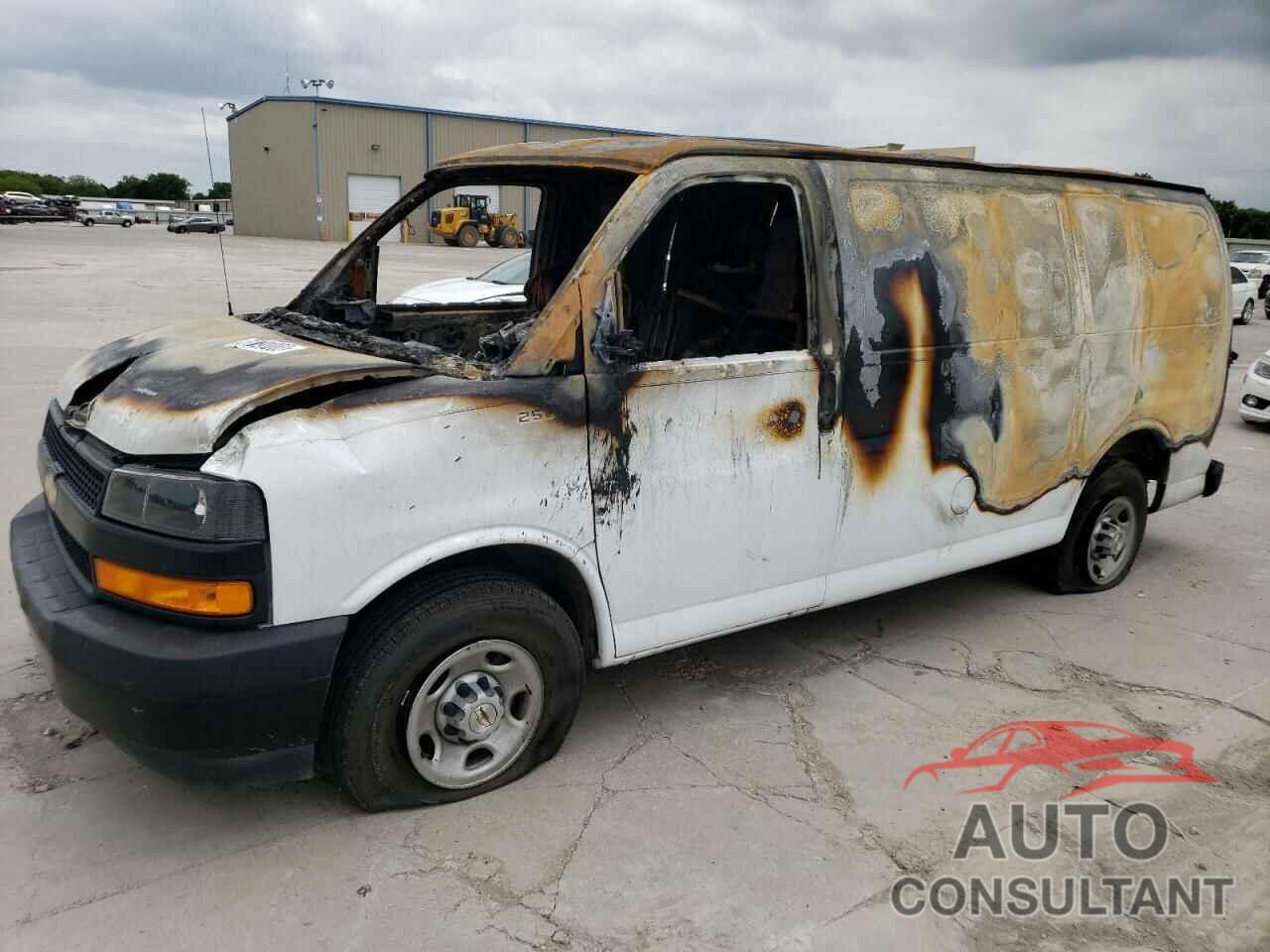 CHEVROLET EXPRESS 2022 - 1GCWGAFP5N1270617