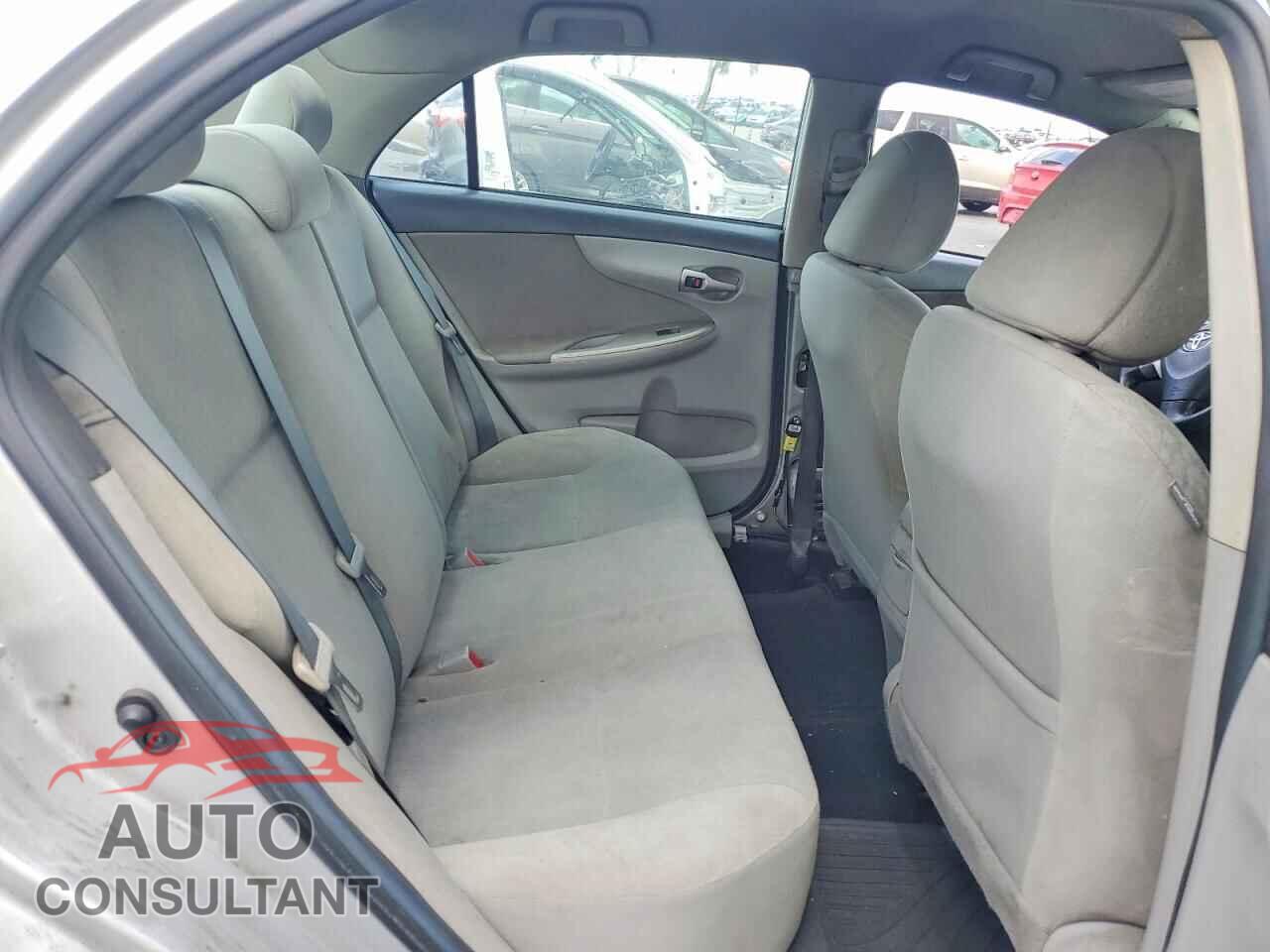 TOYOTA COROLLA 2013 - 5YFBU4EE6DP120583
