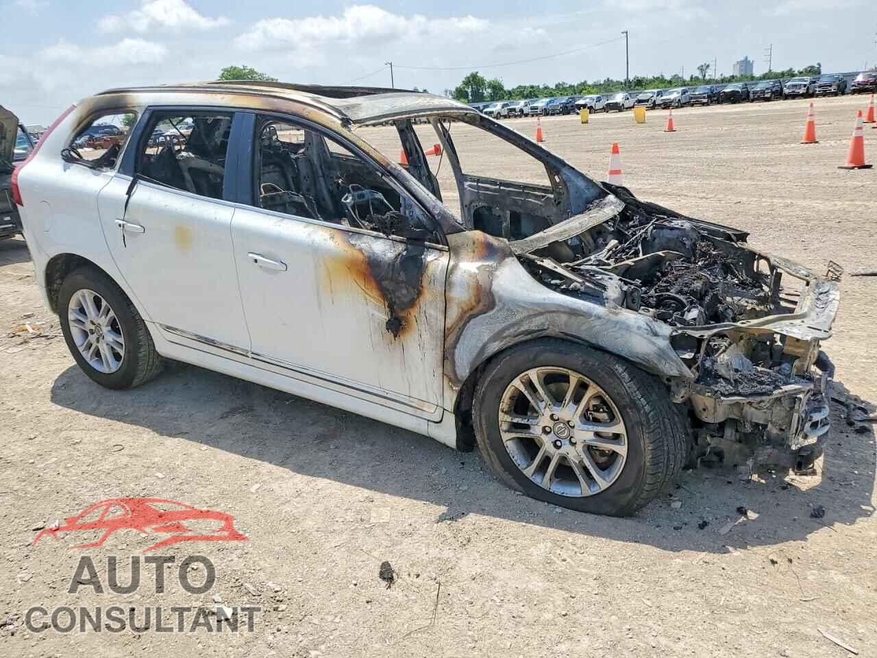 VOLVO XC60 2015 - YV440MDK4F2689409