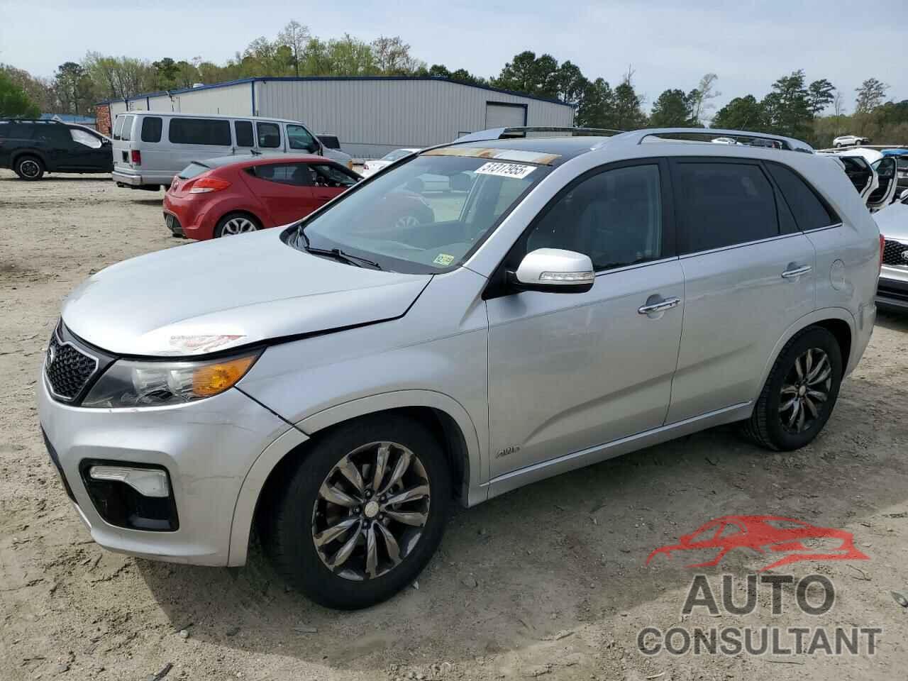KIA SORENTO 2013 - 5XYKWDA25DG317917
