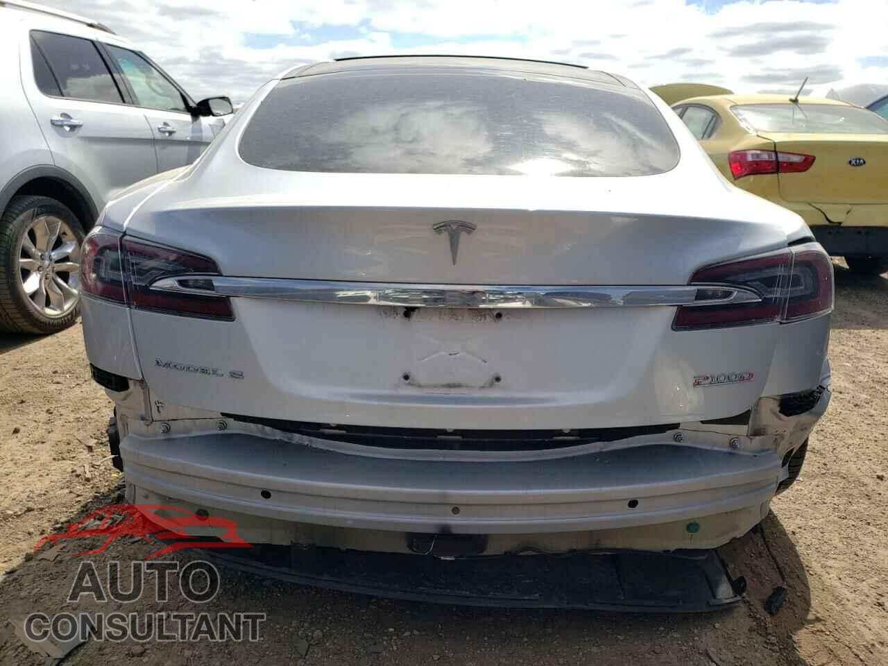 TESLA MODEL S 2018 - 5YJSA1E40JF270310