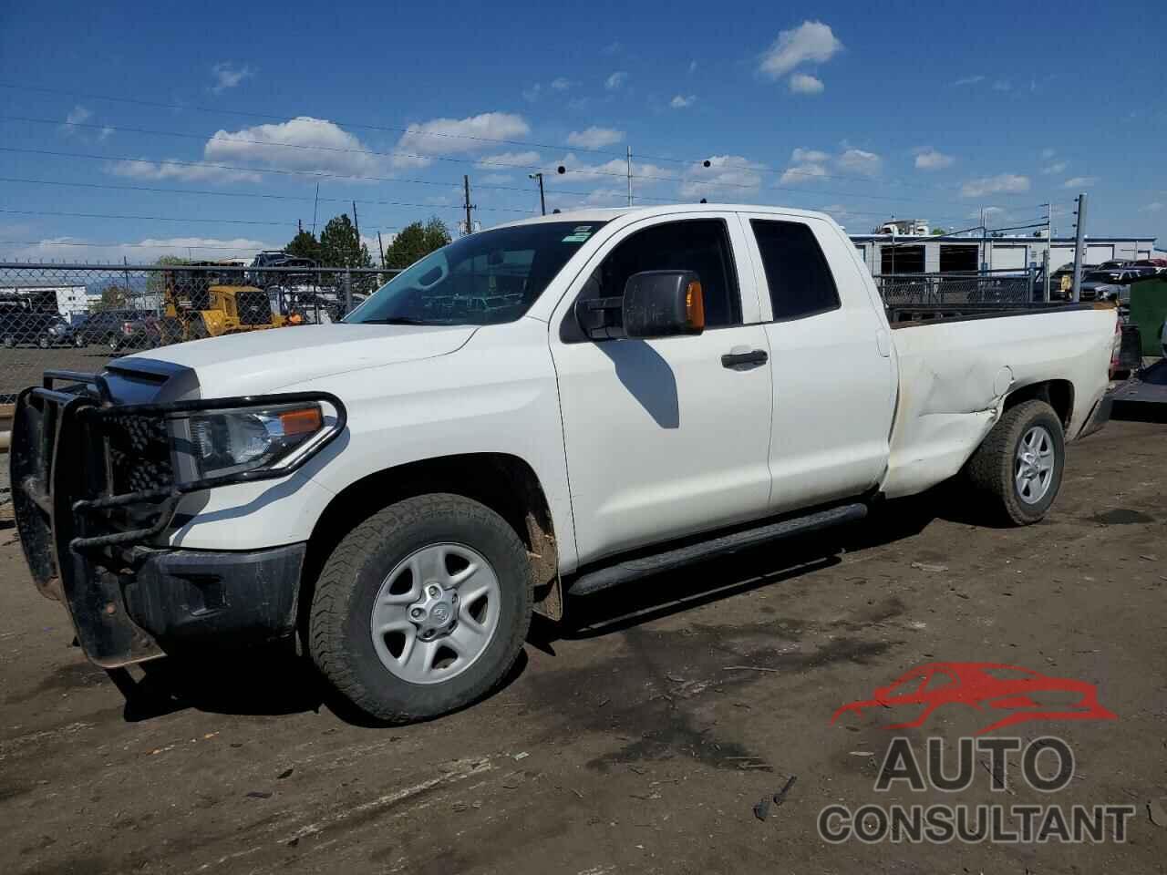 TOYOTA TUNDRA 2018 - 5TFCY5F16JX023195