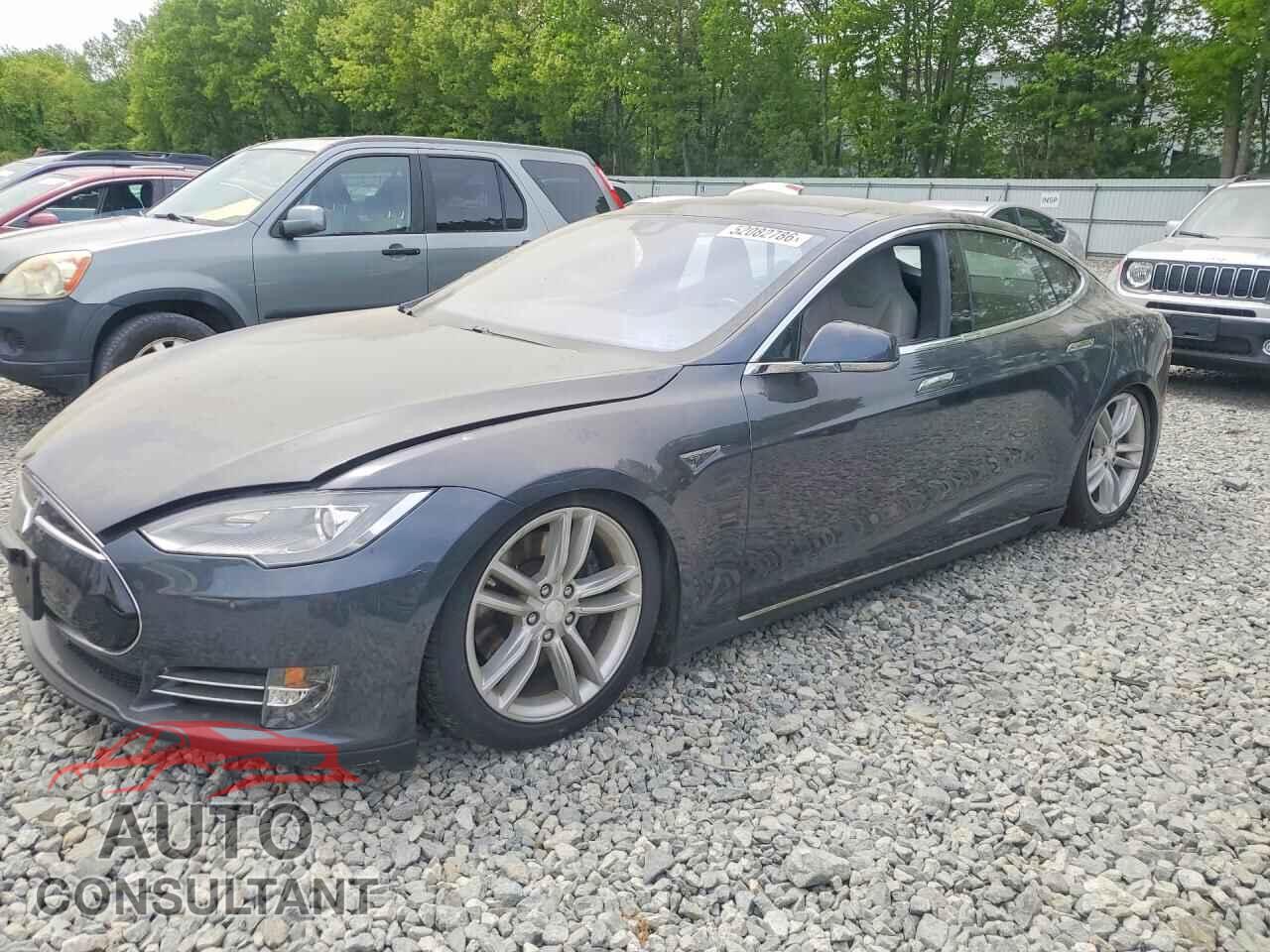 TESLA MODEL S 2015 - 5YJSA1E27FF116845