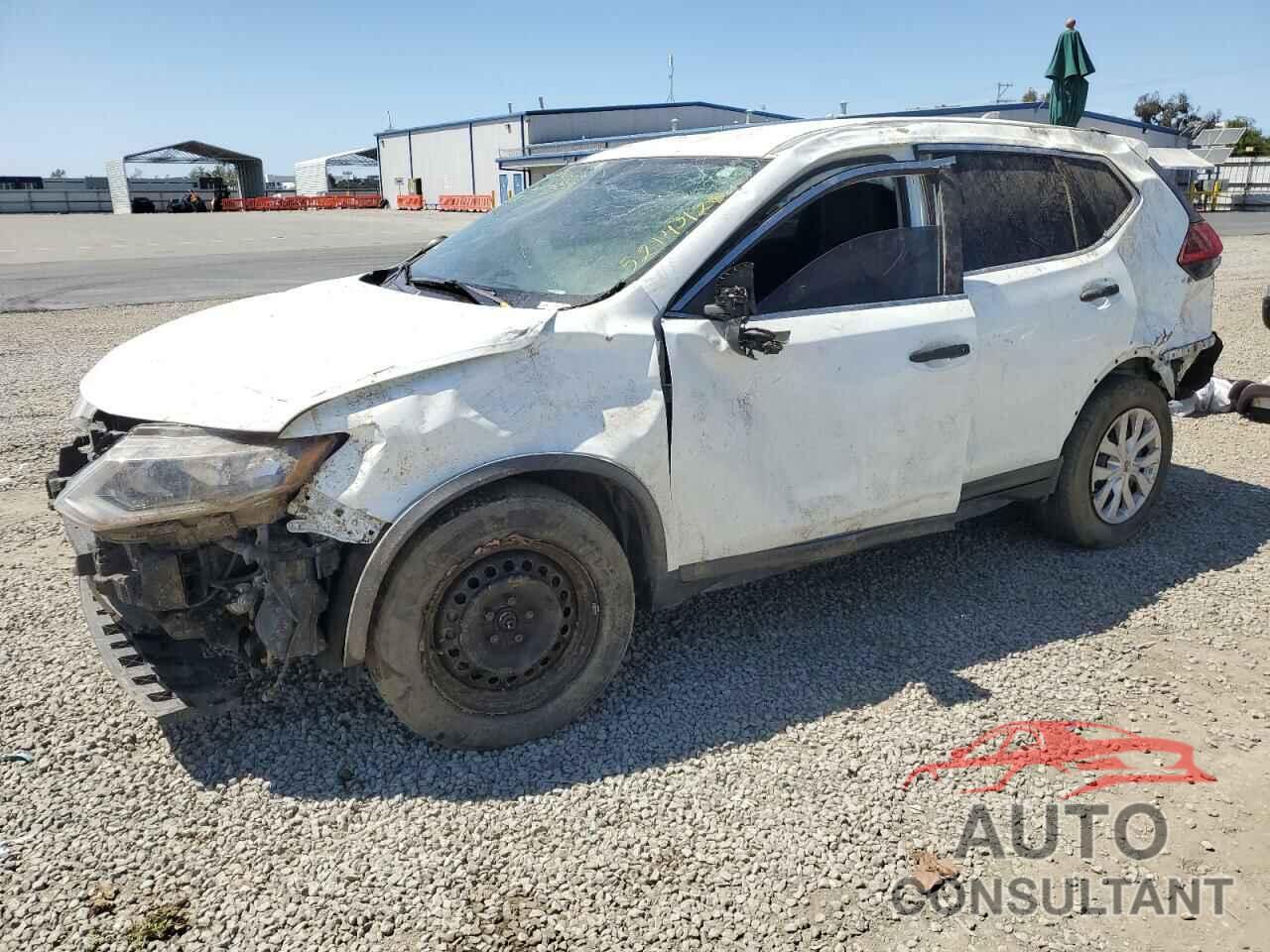 NISSAN ROGUE 2017 - KNMAT2MT7HP576618