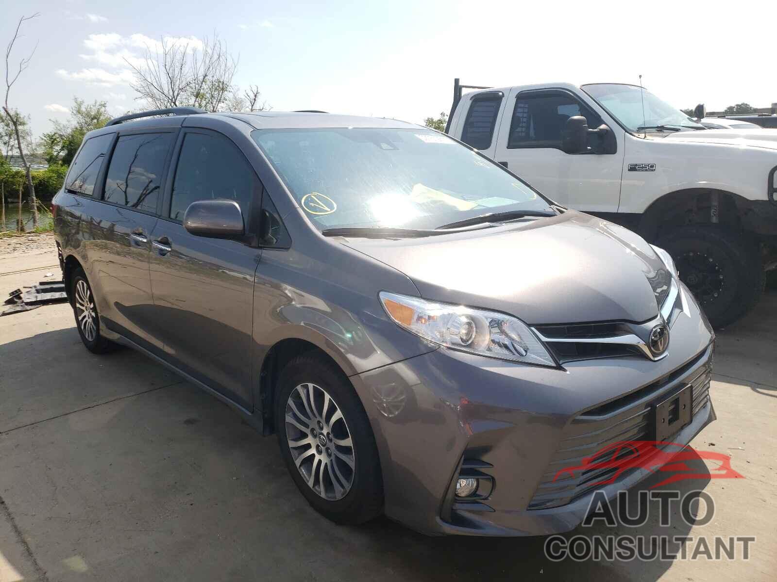 TOYOTA SIENNA 2018 - 5TDYZ3DCXJS936446